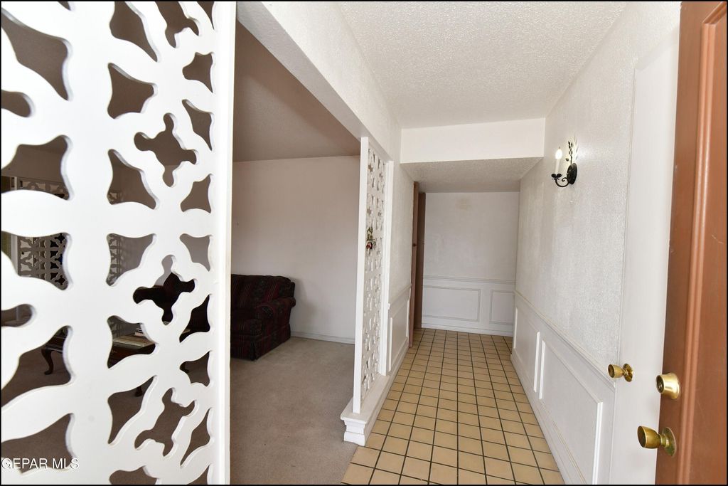 Photo of 10625 LAKEWOOD Avenue, El Paso, TX 79935 (MLS # 943396)
