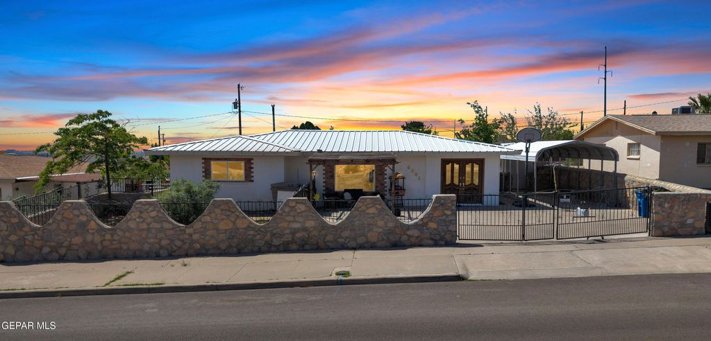 Photo of 4004 TITANIC Avenue, El Paso, TX 79904 (MLS # 942630)