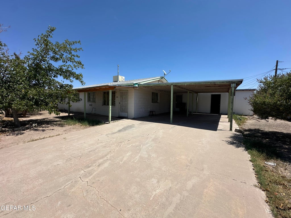 Photo of 200 DURRILL Road, El Paso, TX 79915 (MLS # 950801)