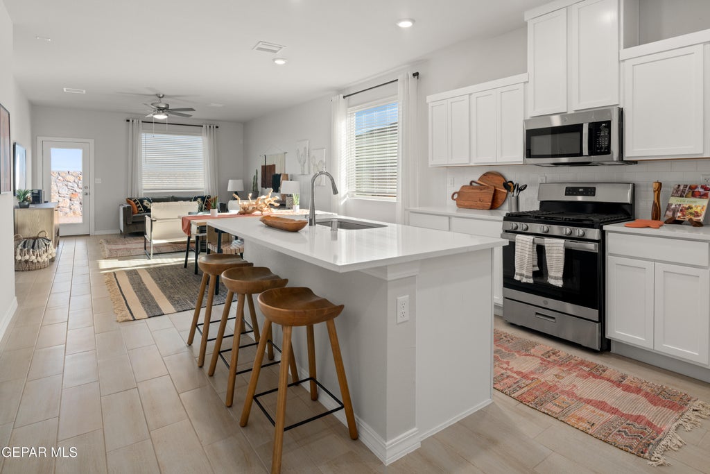 Photo of 11122 GROUND CHERRY Street, El Paso, TX 79934 (MLS # 949526)