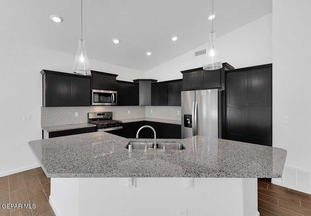 Photo of 14816 Sam Garcia Avenue, El Paso, TX 79938 (MLS # 931552)