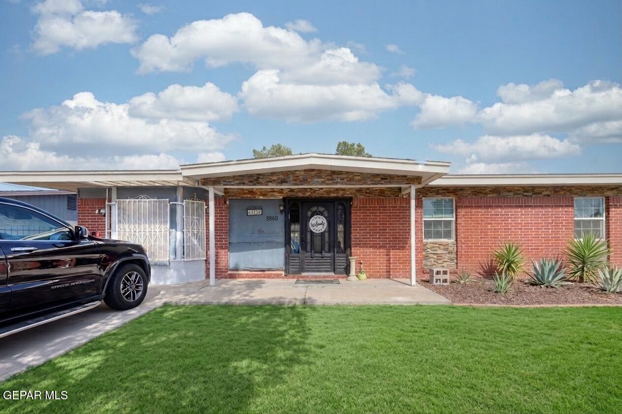 8860 BUENA PARK Drive