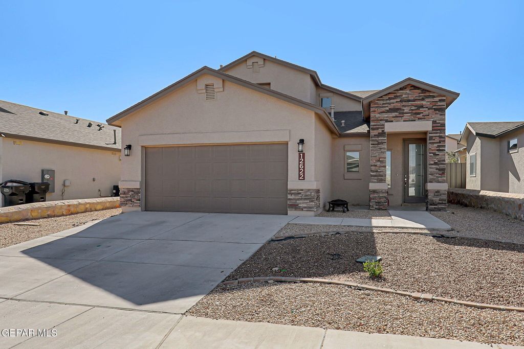 Photo of 12622 Zollinger Avenue, El Paso, TX 79928 (MLS # 939069)