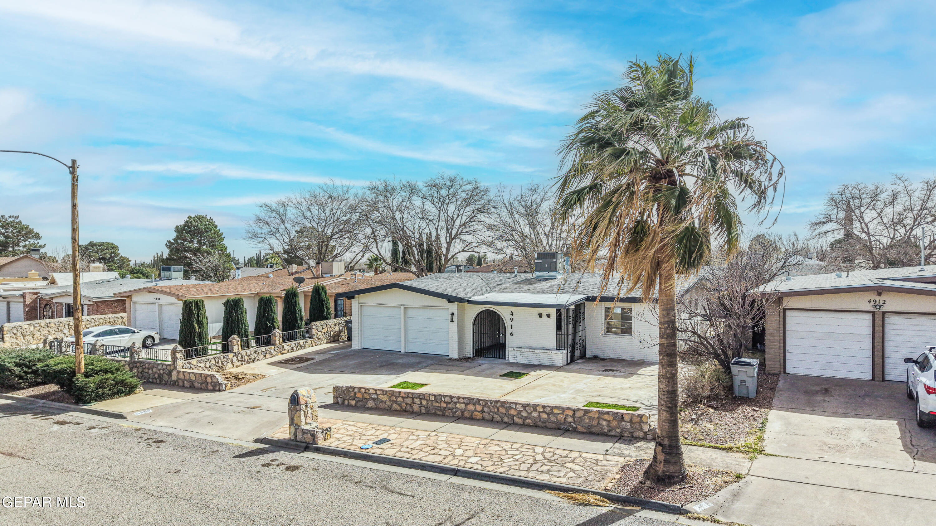 4916 GRAPELAND Drive