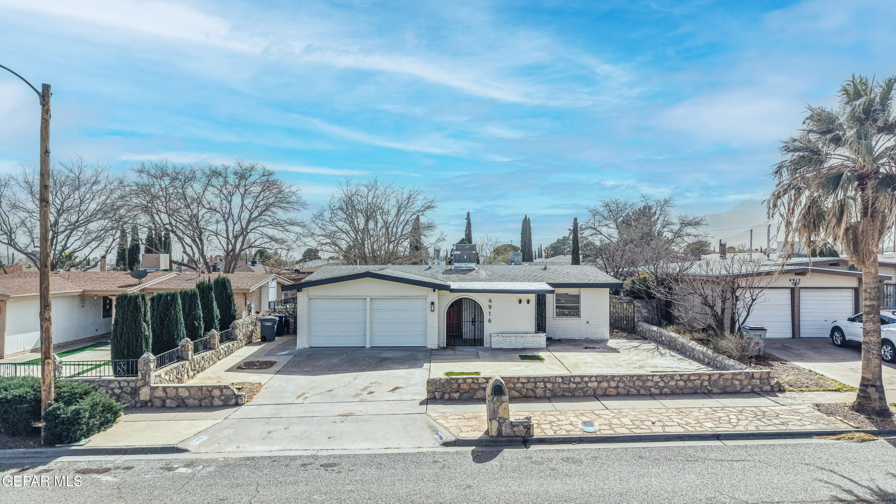 4916 GRAPELAND Drive