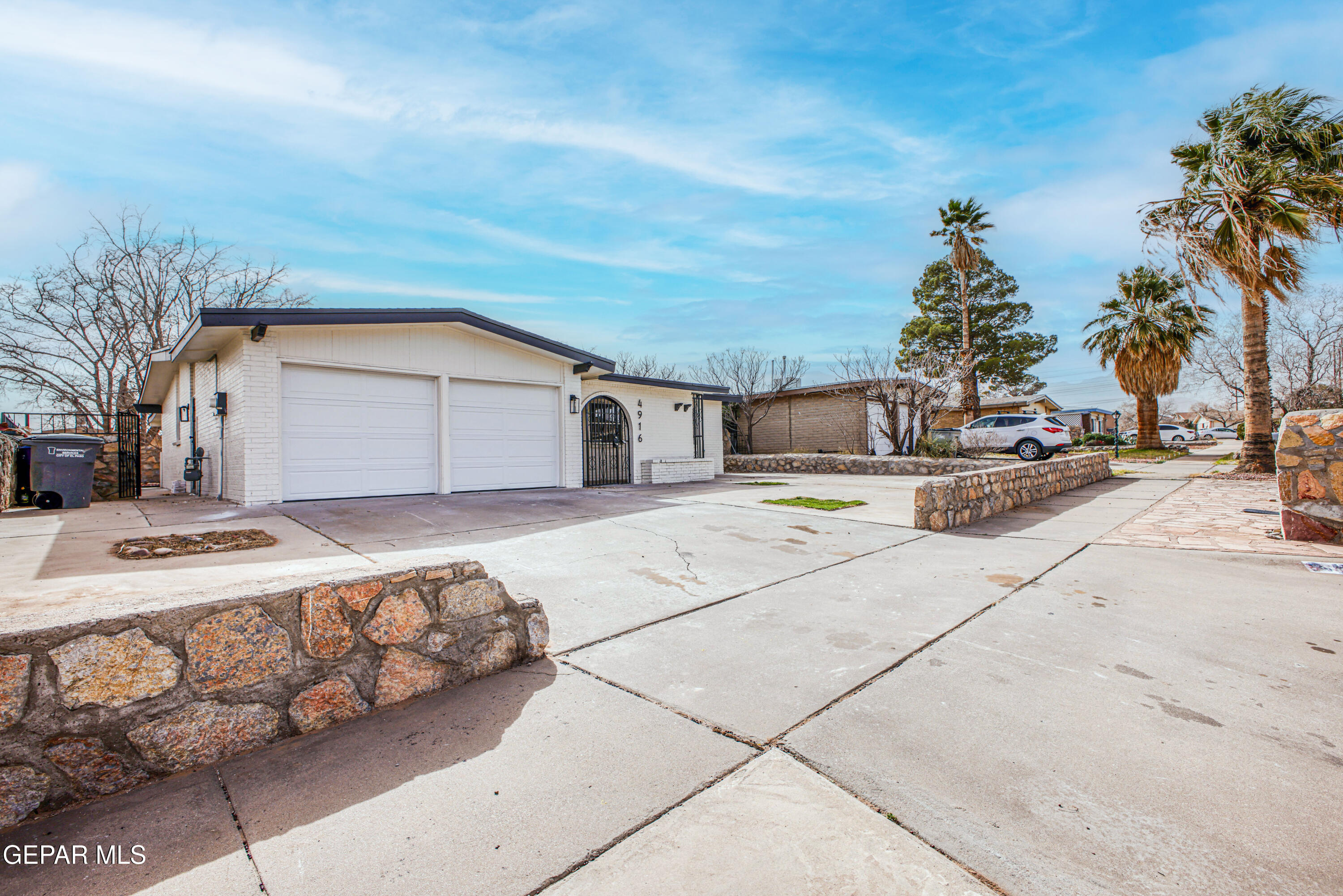 4916 GRAPELAND Drive