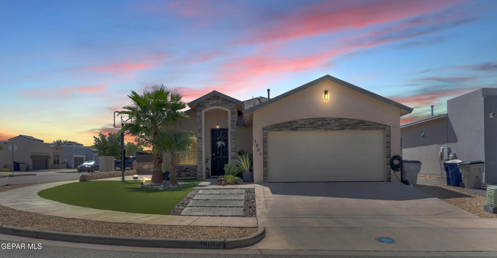 Photo of 1901 RICHARD WOOTEN Place, El Paso, TX 79938 (MLS # 950016)