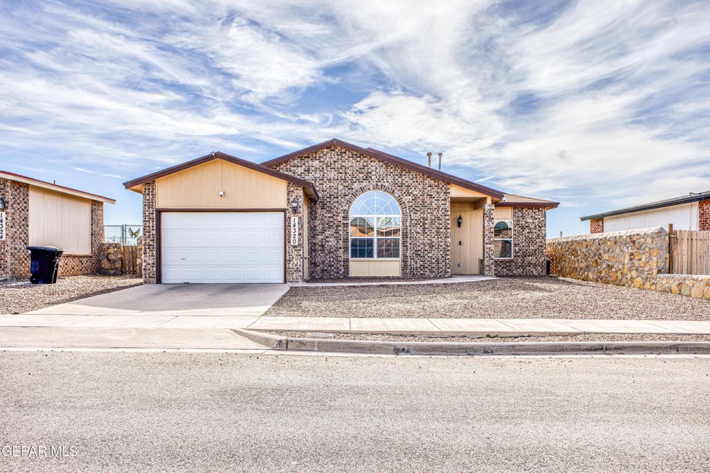 Photo of 14320 Escalera Drive, Horizon City, TX 79928 (MLS # 935415)