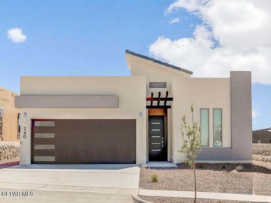 Photo of 13972 Paseo Central Avenue, Horizon City, TX 79928 (MLS # 931060)