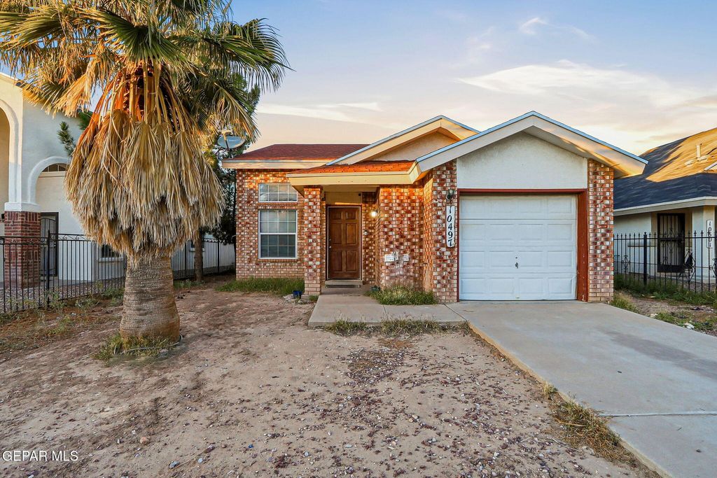 Photo of 10497 Valle Del Mar Drive, Socorro, TX 79927 (MLS # 934470)