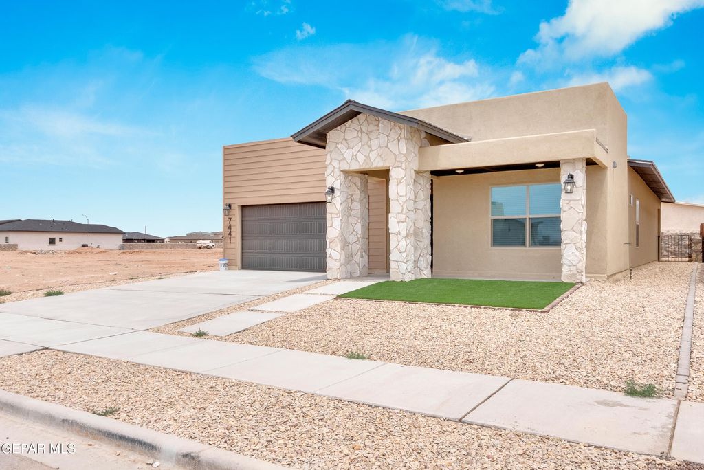 Photo of 7441 NORTE PORTUGAL Lane, El Paso, TX 79934 (MLS # 931427)