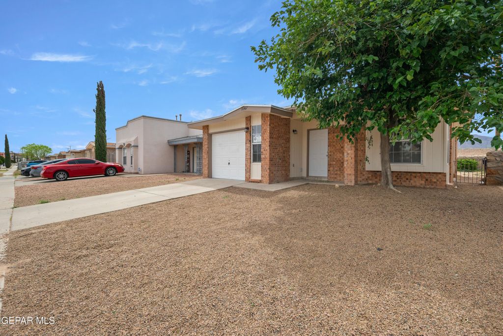 Photo of 10967 STONEBRIDGE Drive, El Paso, TX 79934 (MLS # 942830)