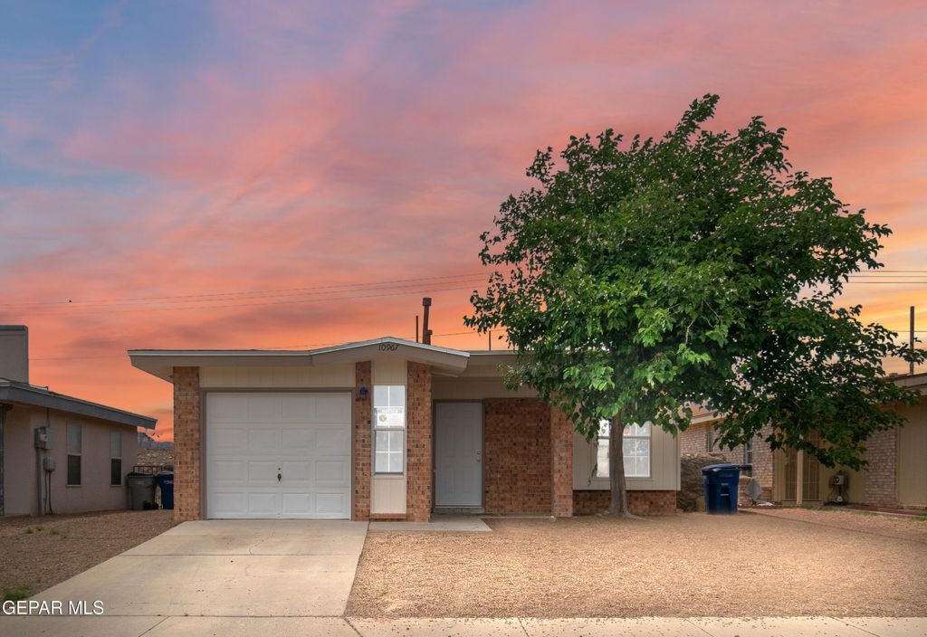 Photo of 10967 STONEBRIDGE Drive, El Paso, TX 79934 (MLS # 942830)