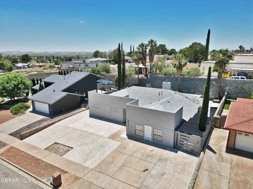 Photo of 6777 Villa Hermosa Drive, El Paso, TX 79912 (MLS # 945157)