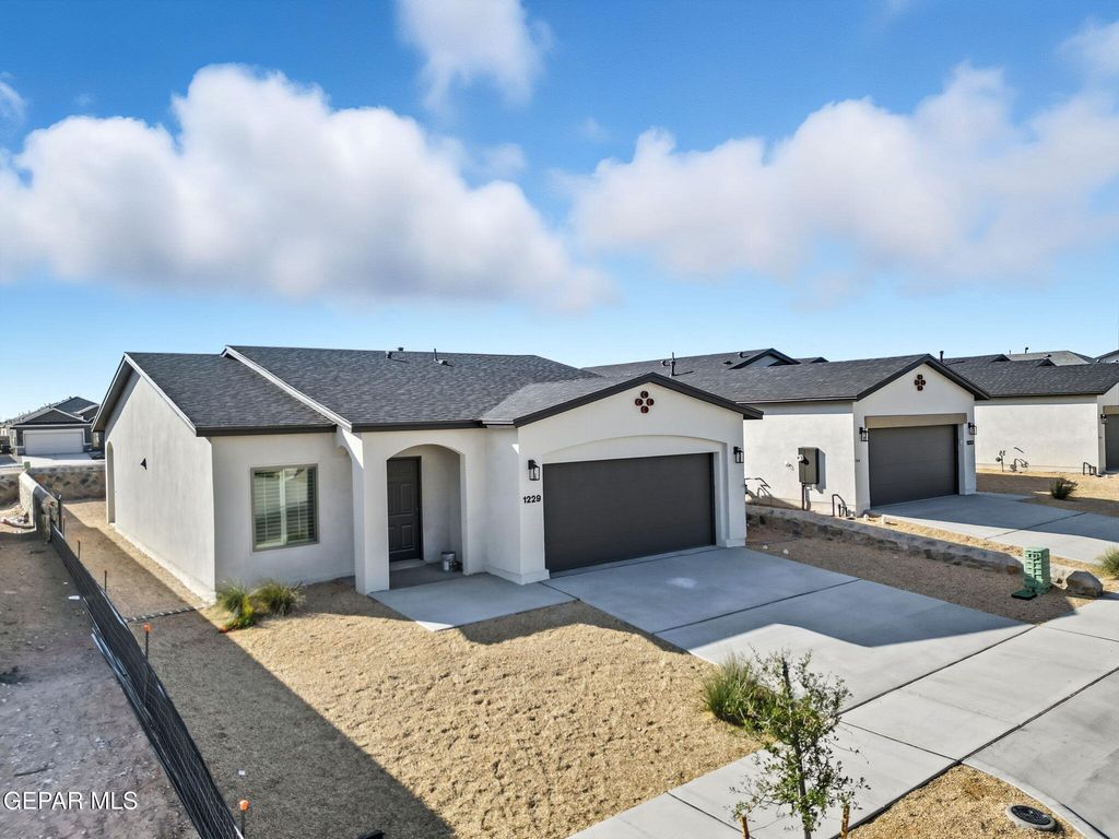 Photo of 13961 Victory Sky Avenue, El Paso, TX 79928 (MLS # 930947)