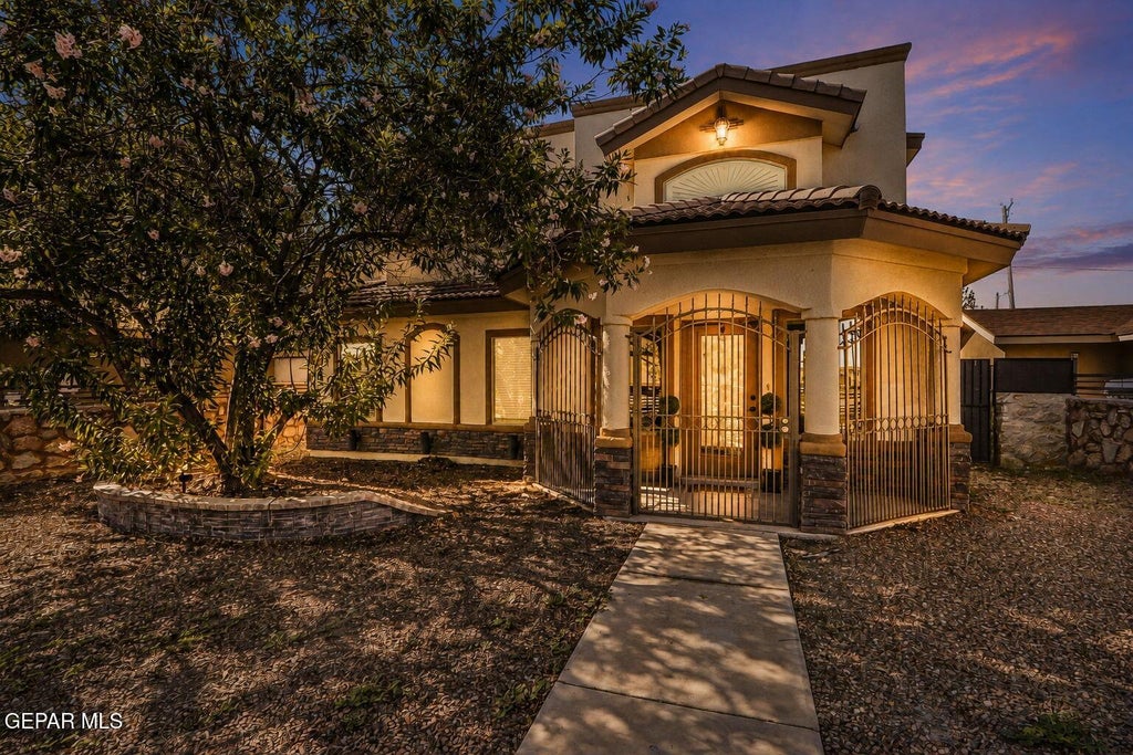 Photo of 958 Bellissimo Court, El Paso, TX 79932 (MLS # 949729)