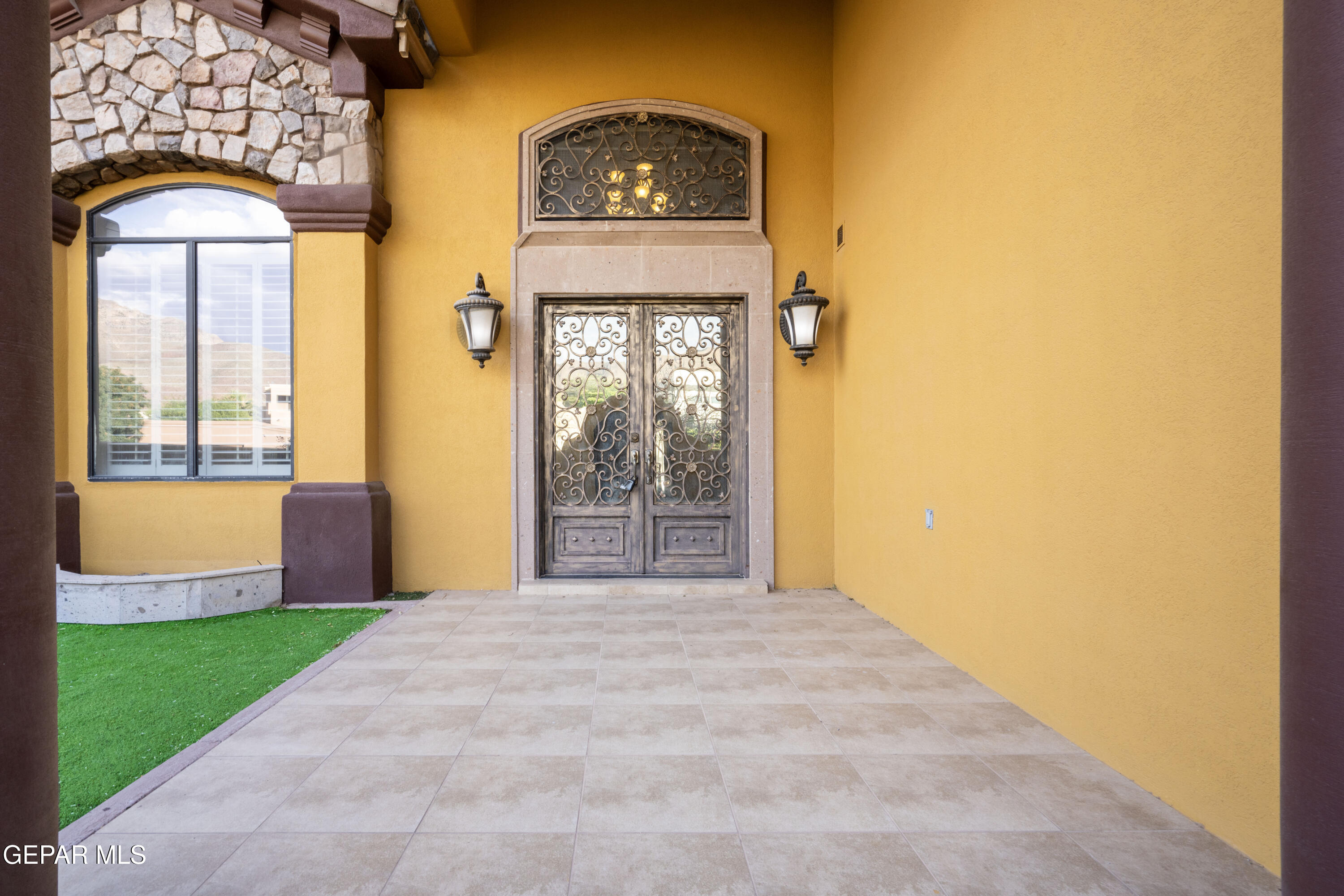 1255 FRANKLIN RAVEN Place - Photo 3