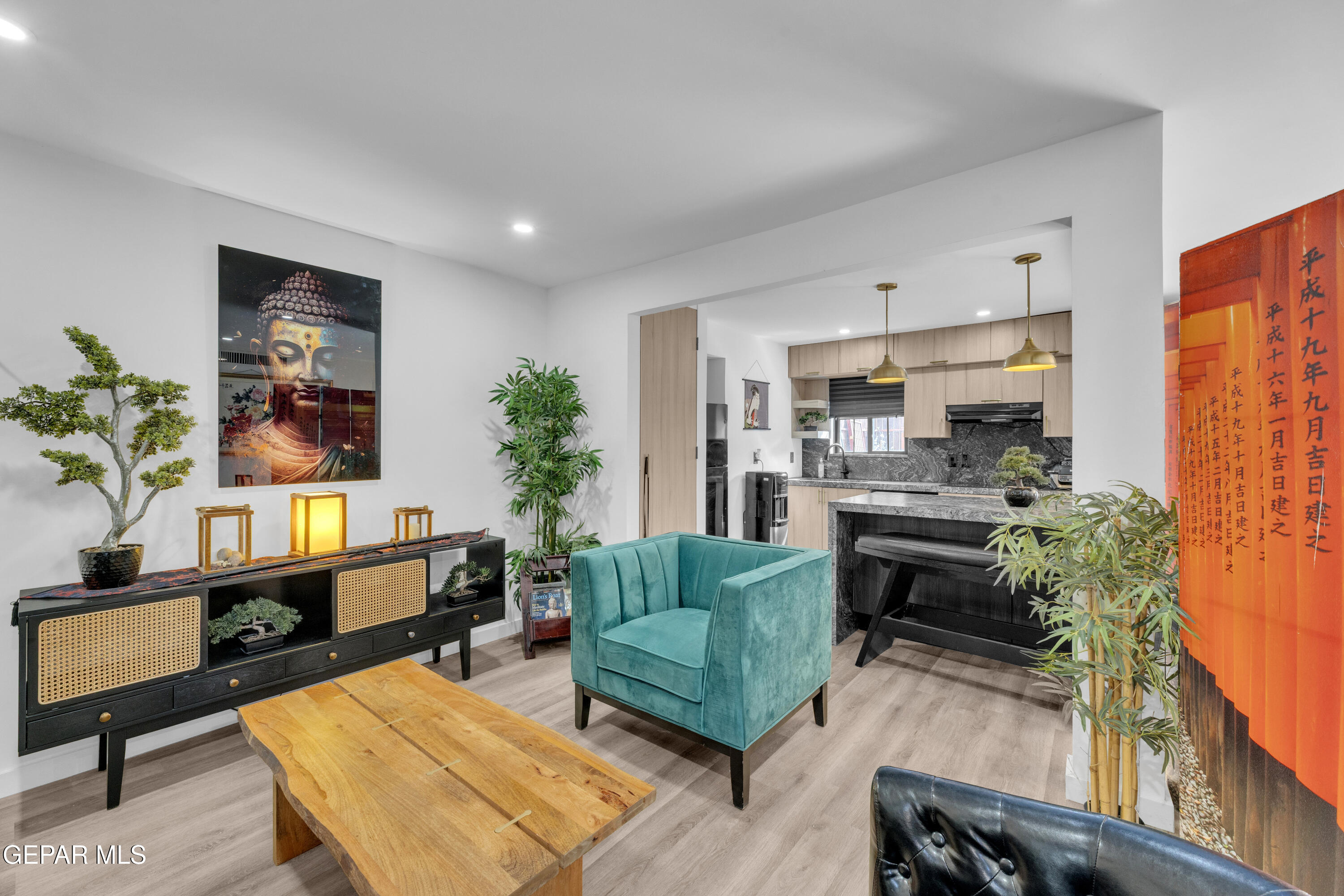 500 Thunderbird Drive 105