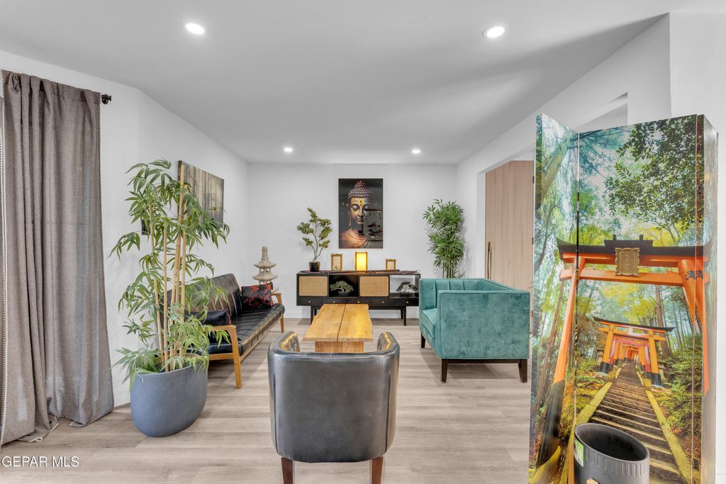 Photo of 500 Thunderbird Drive #105, El Paso, TX 79912 (MLS # 941568)