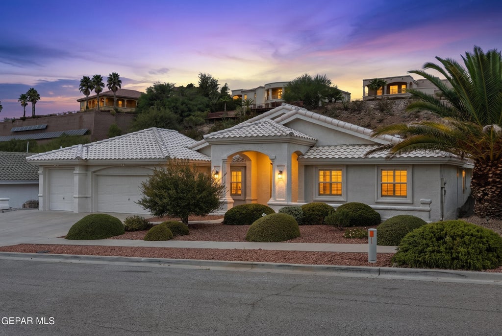 Photo of 6637 WIND RIDGE Drive, El Paso, TX 79912 (MLS # 950441)