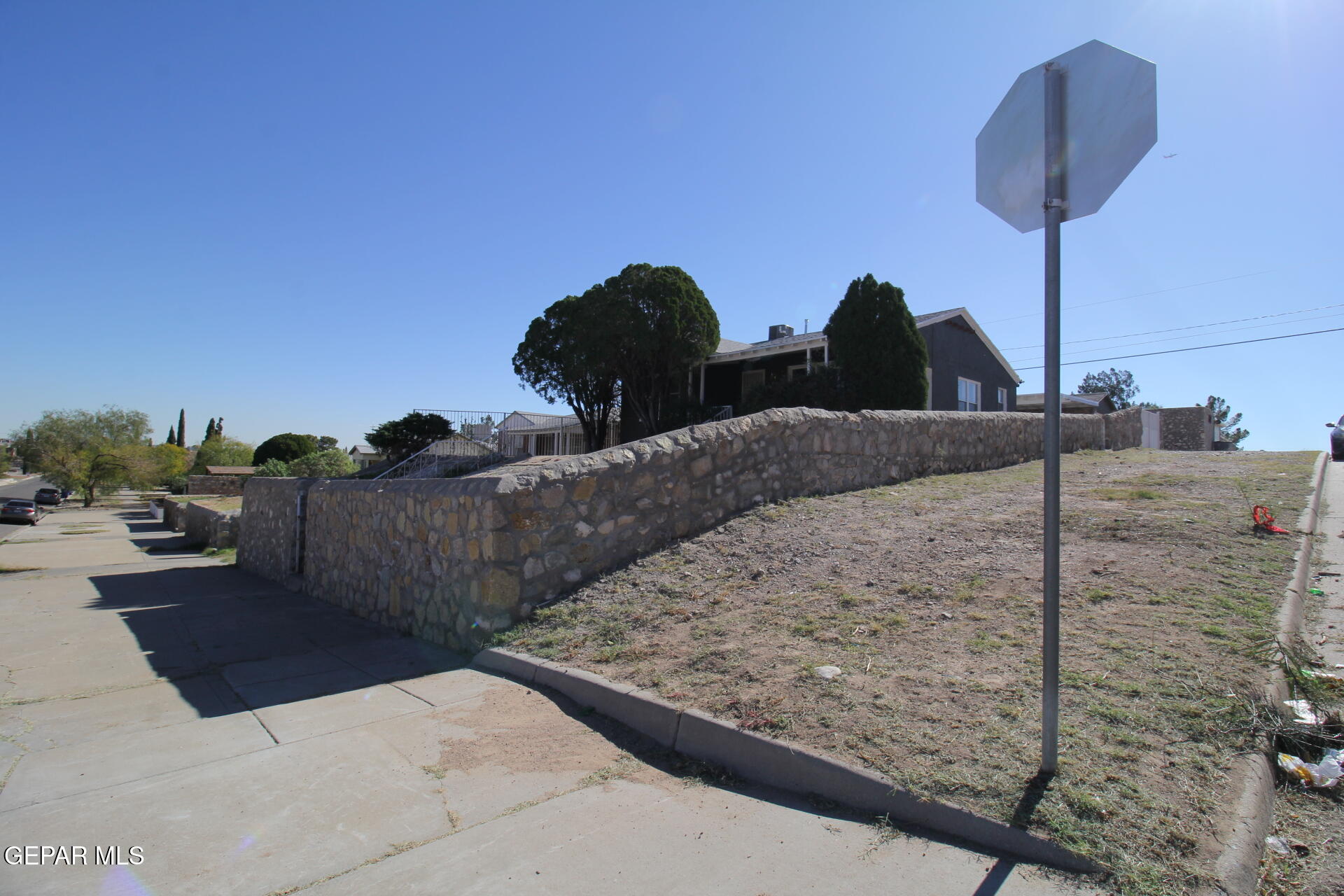 3200 RICHMOND Avenue