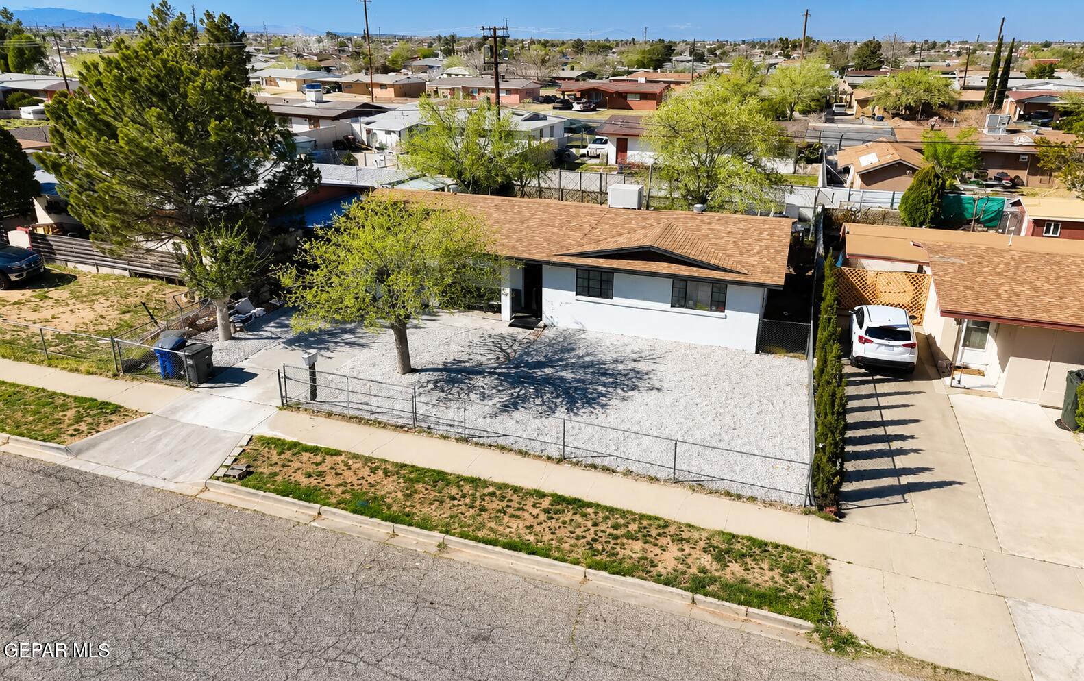 Photo 1 of 9 — 5733 ARROWHEAD Drive, El Paso, TX 79924