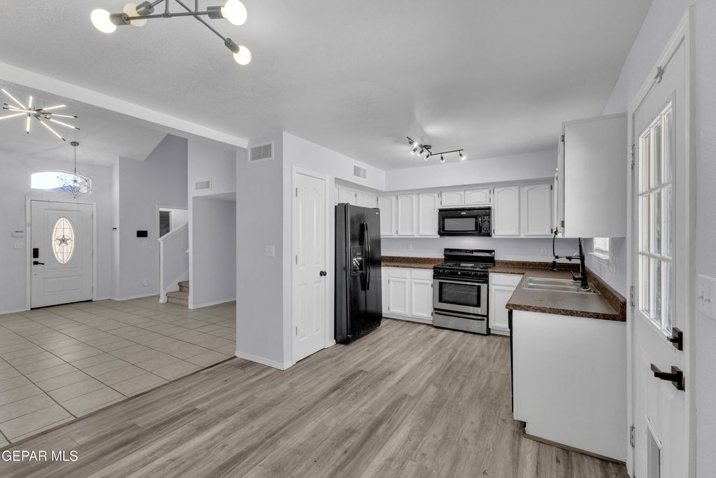 Photo of 11941 MESQUITE ROCK Drive, El Paso, TX 79934 (MLS # 942346)