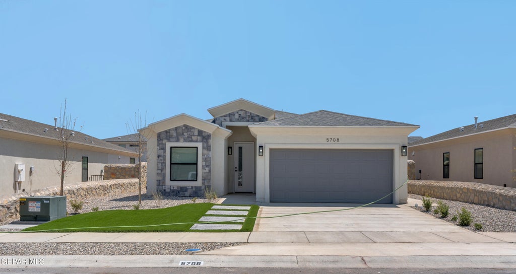 Photo of 5664 DESERT CALICO Avenue, El Paso, TX 79934 (MLS # 952321)