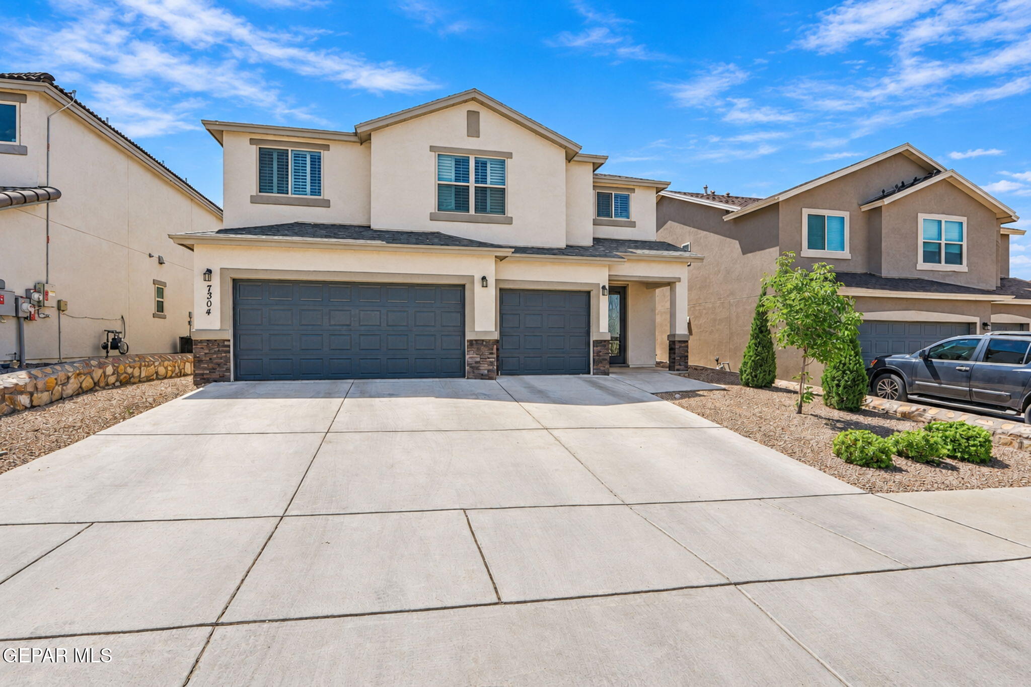 7304 GLACIER Drive