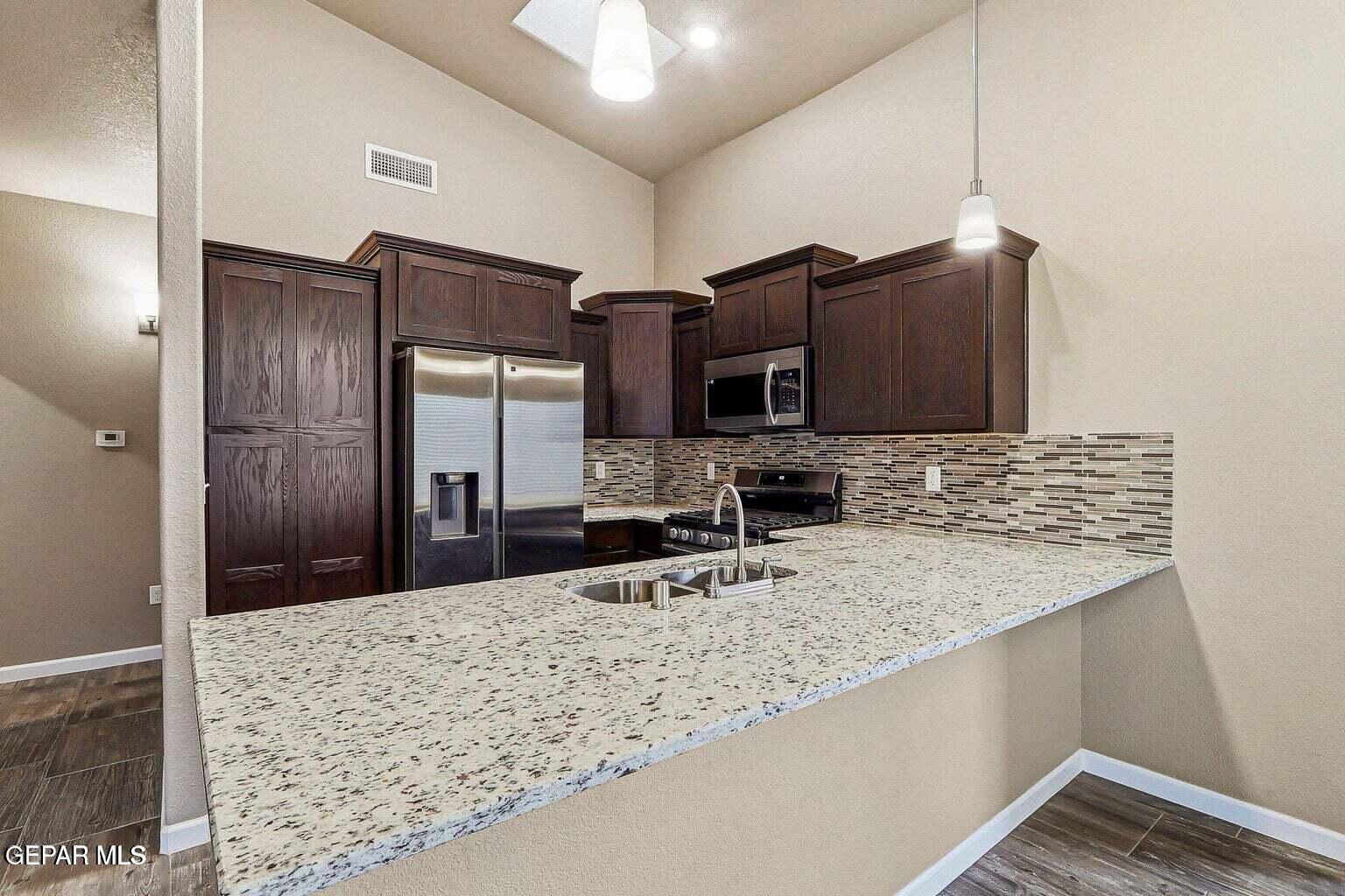 5933 RUIDOSO DOWNS Street