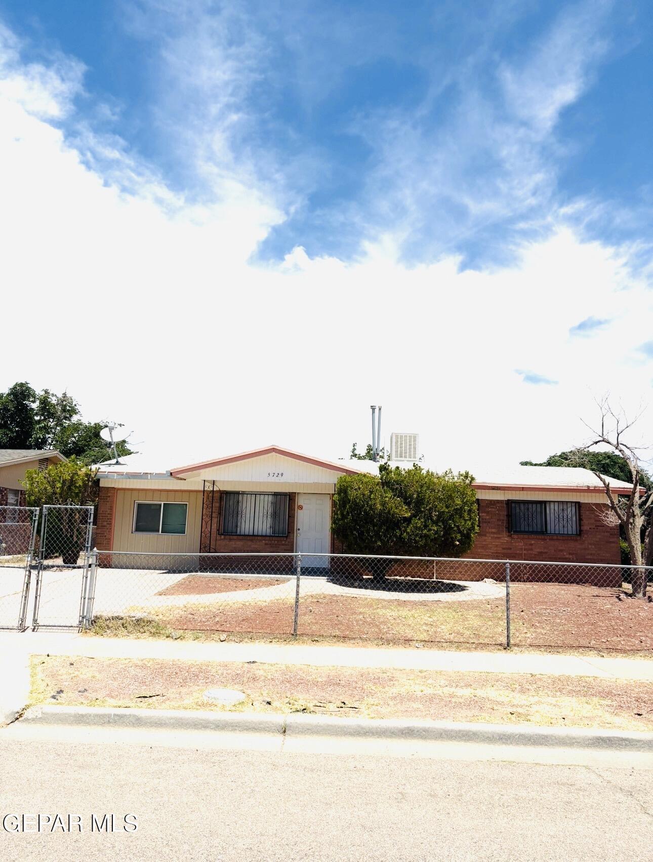 5729 SWEETWATER Drive
