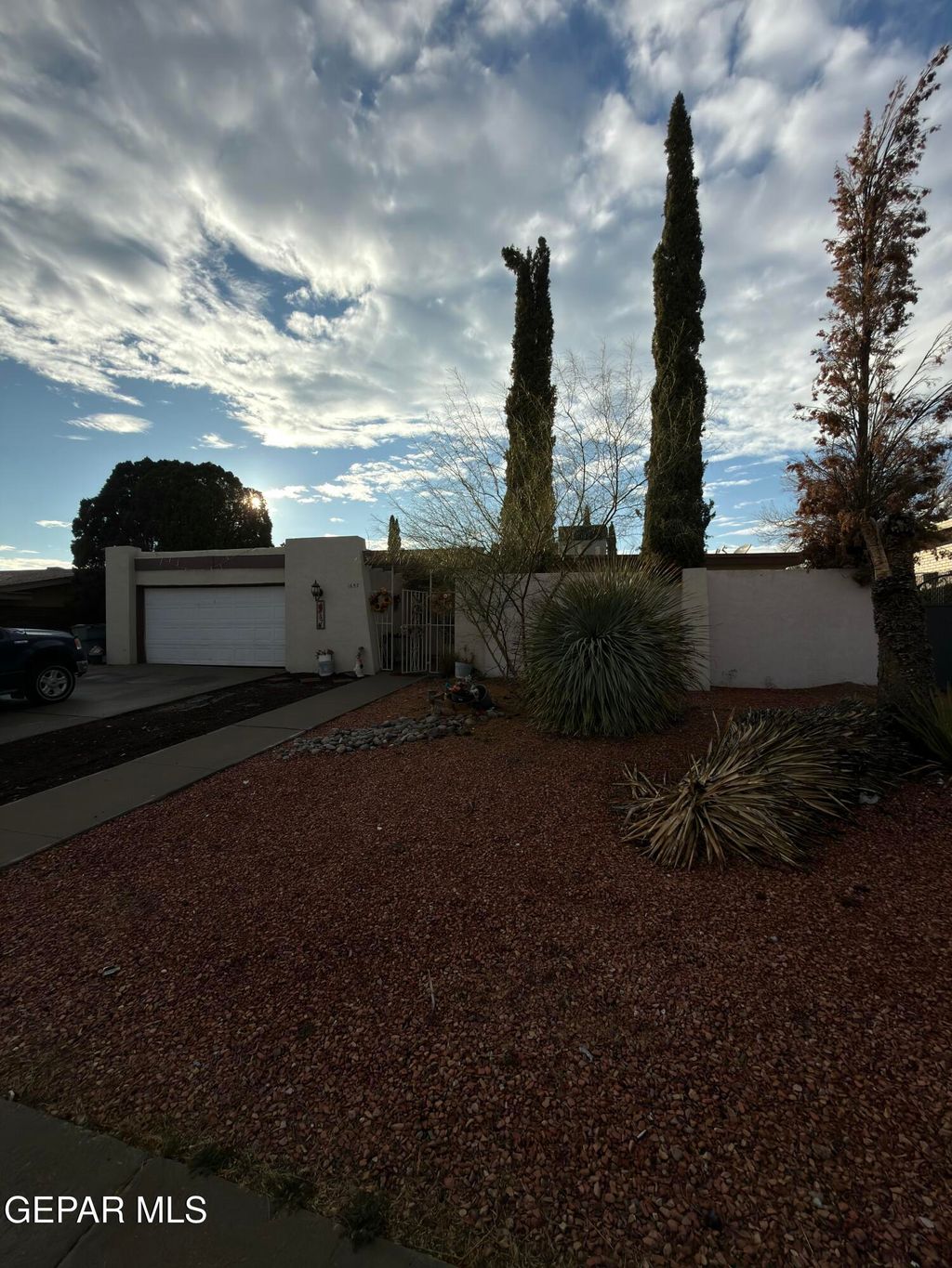 Photo of 1657 LOMALAND Drive, El Paso, TX 79935 (MLS # 937399)