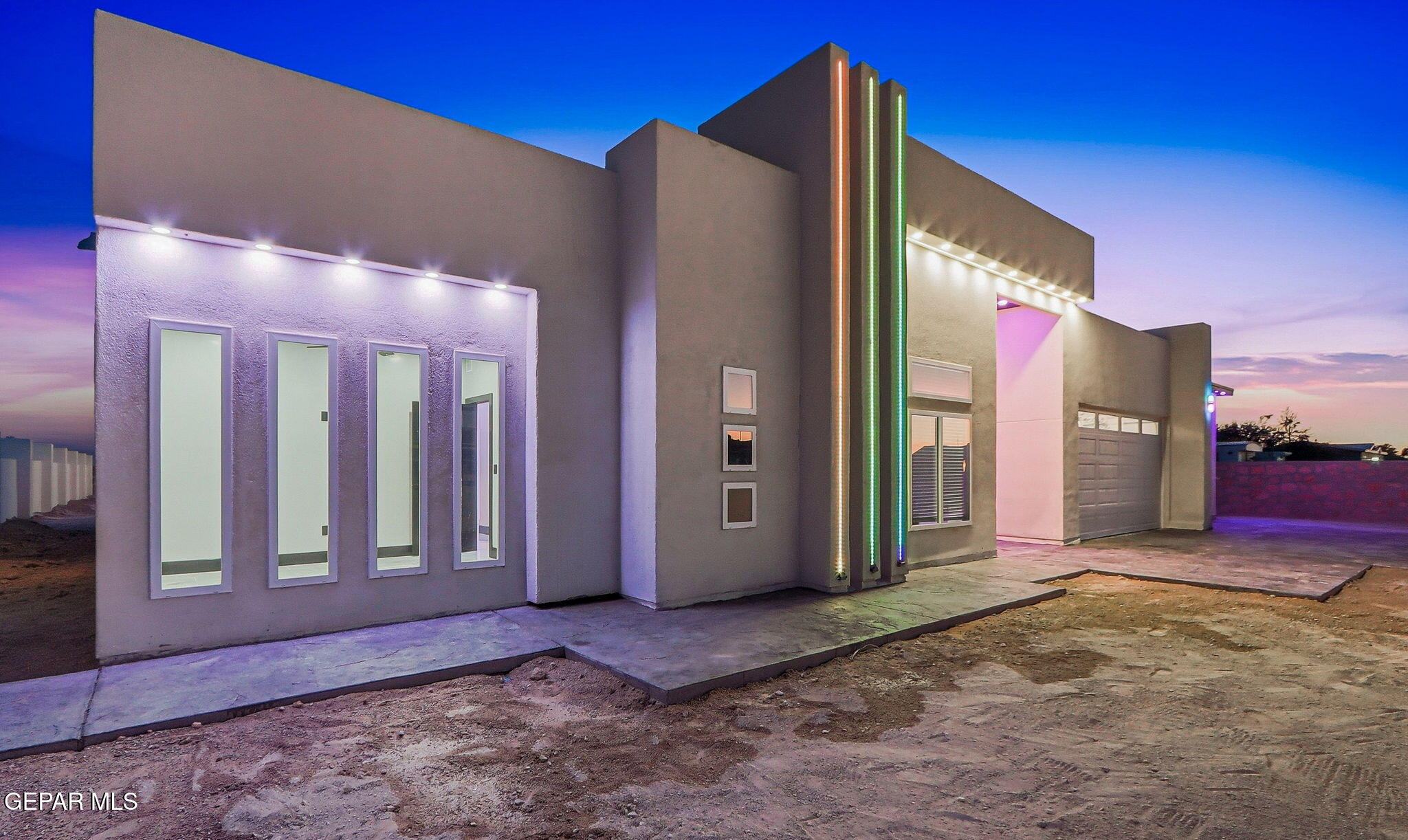 15070 Las Flores Drive