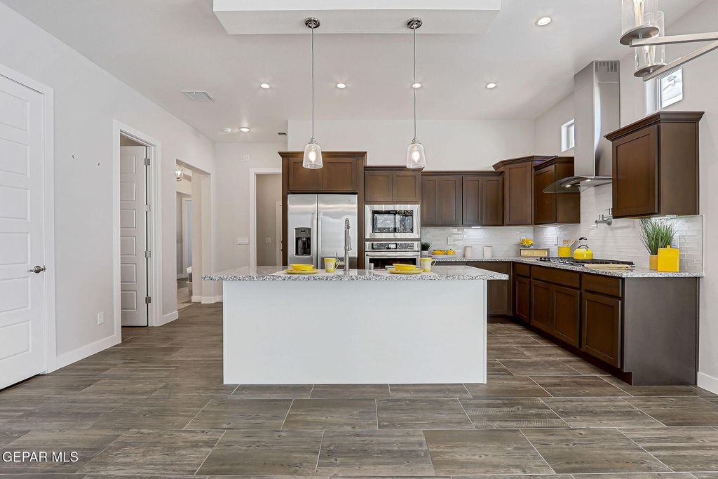 Photo of 216 Staffs Way, El Paso, TX 79928 (MLS # 932101)
