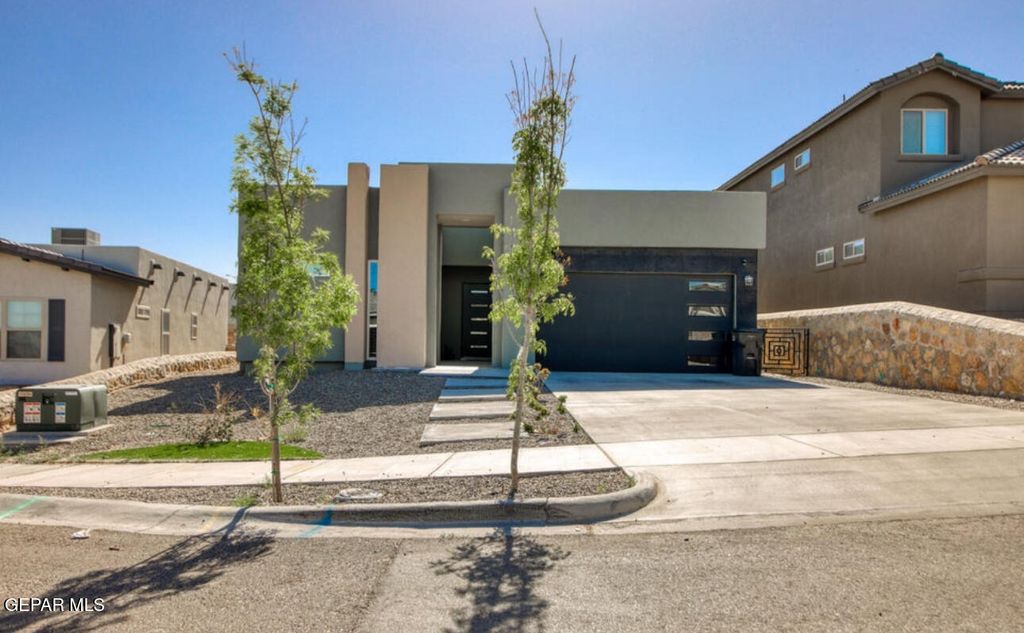 Photo of 210 Ballyhaugh Place, El Paso, TX 79928 (MLS # 934683)