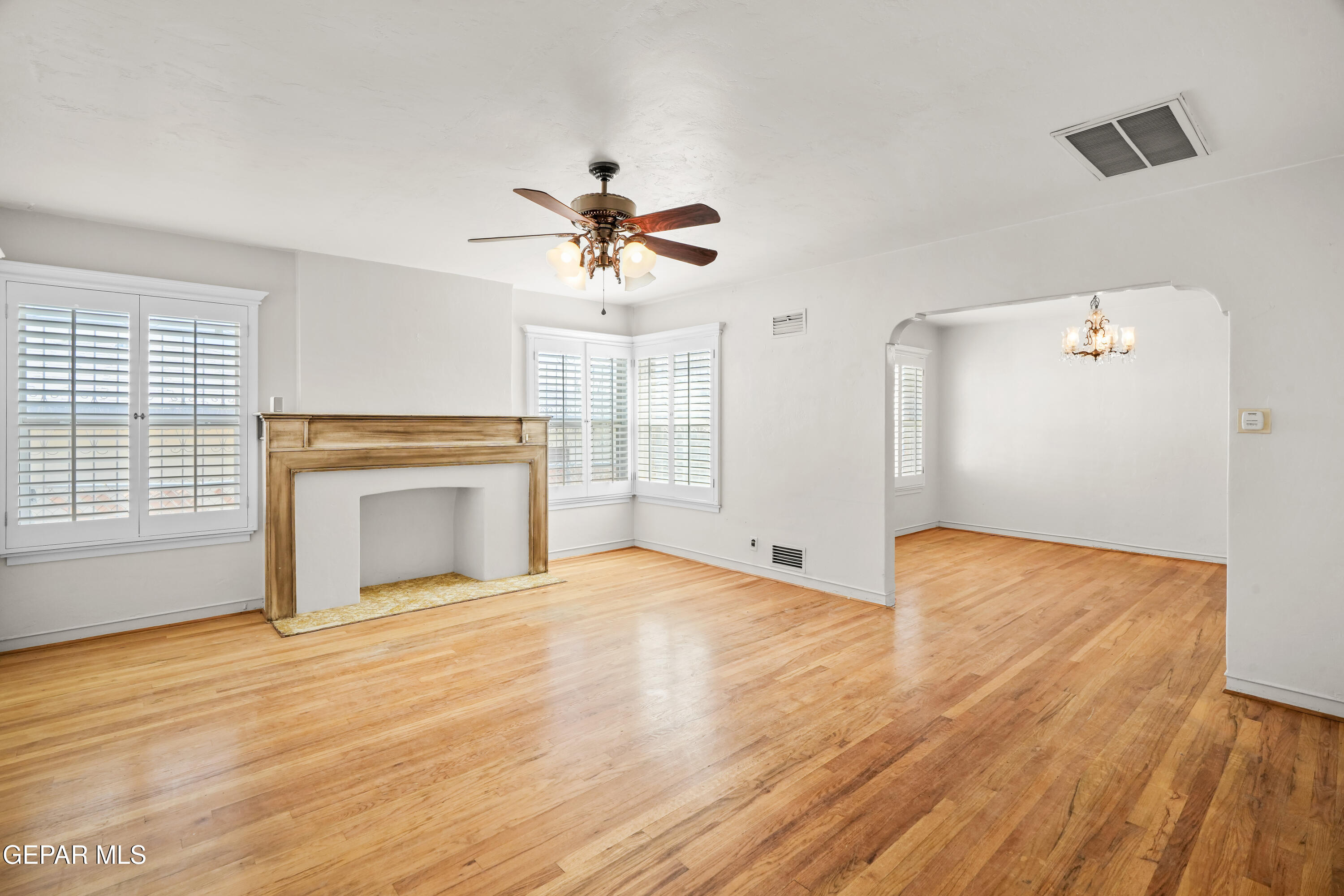 2610 Frankfort Avenue