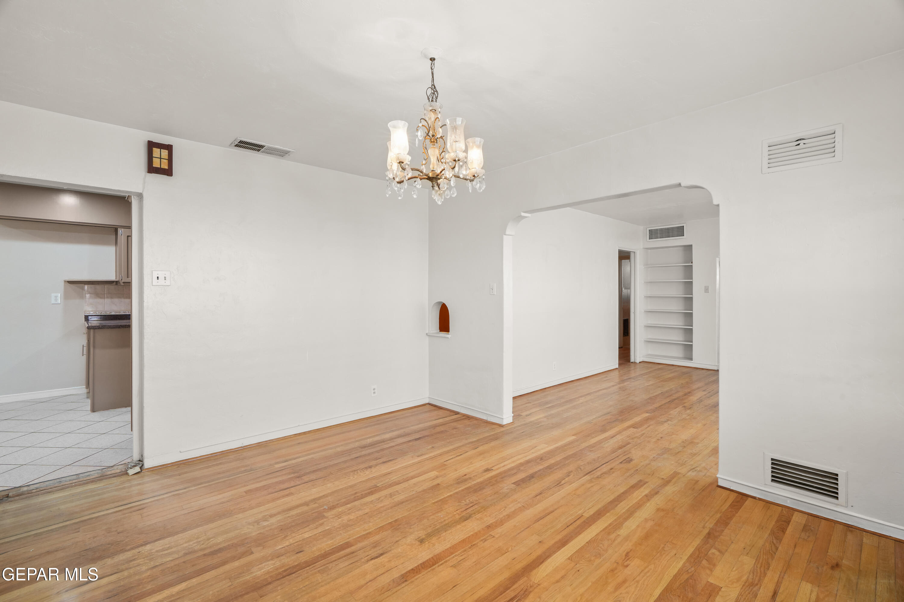 2610 Frankfort Avenue