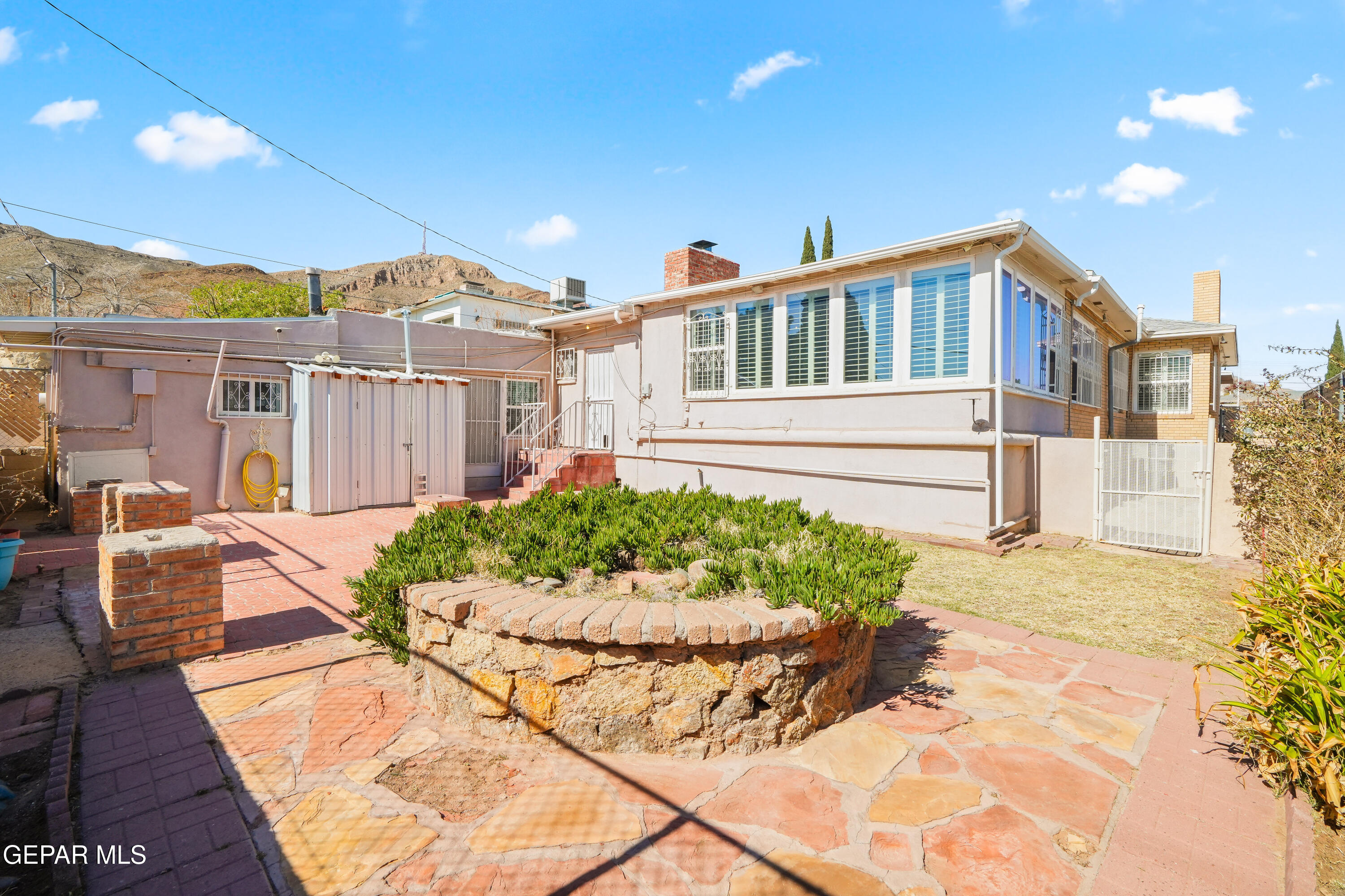 2610 Frankfort Avenue