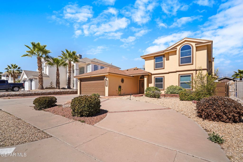 Photo of 12517 SUN SPIRIT Drive, El Paso, TX 79938 (MLS # 939130)