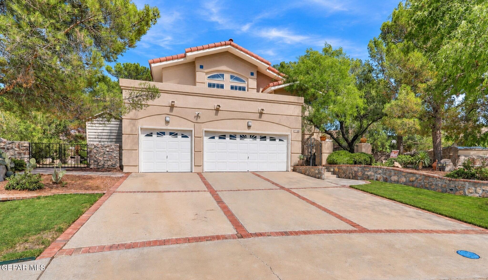 1158 PINE RIDGE Way