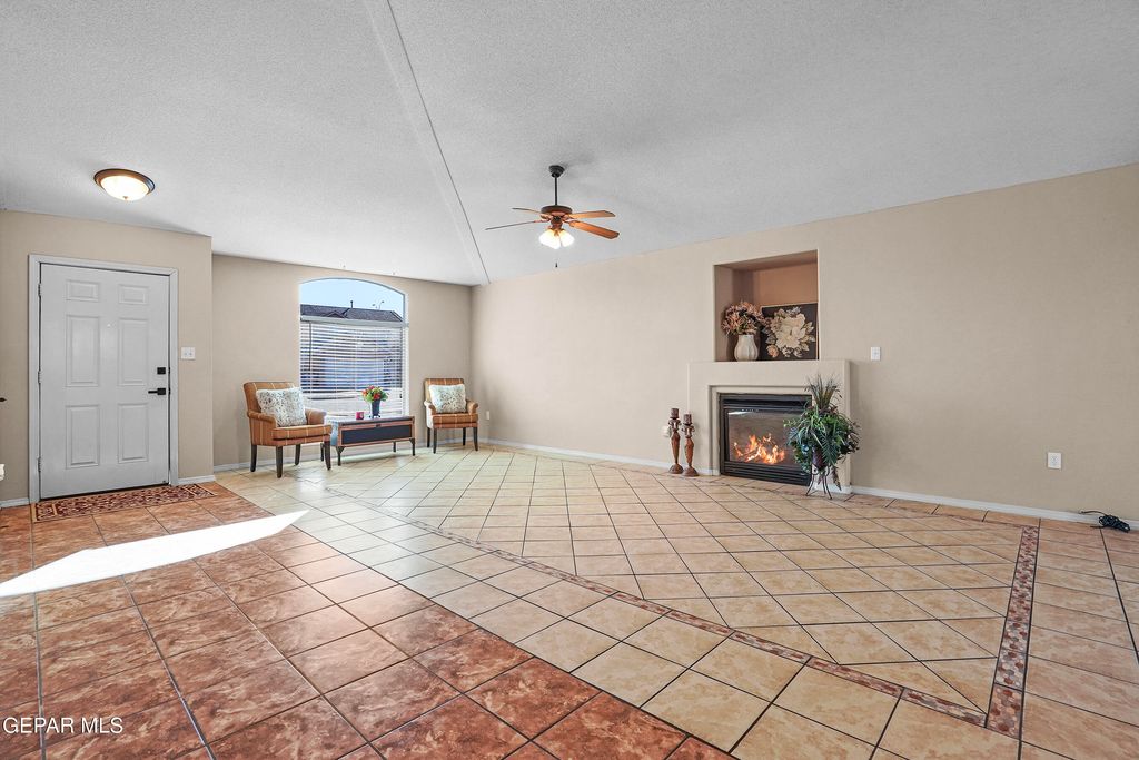 Photo of 6237 LOVEBIRD Lane, El Paso, TX 79924 (MLS # 934447)