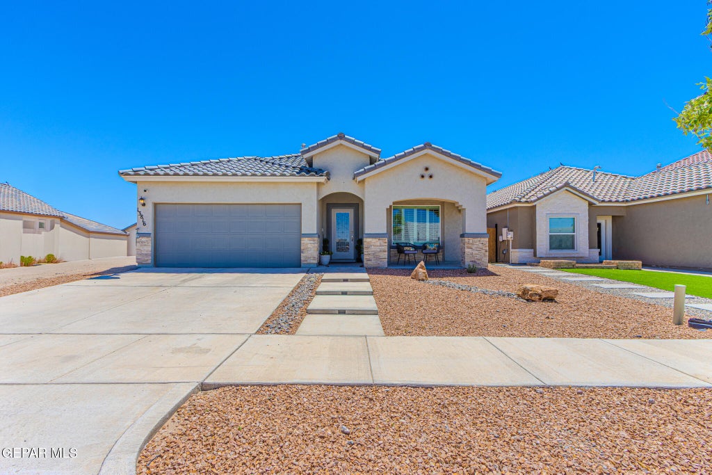 Photo of 13816 Paseo Celeste Drive, Horizon City, TX 79928 (MLS # 945264)