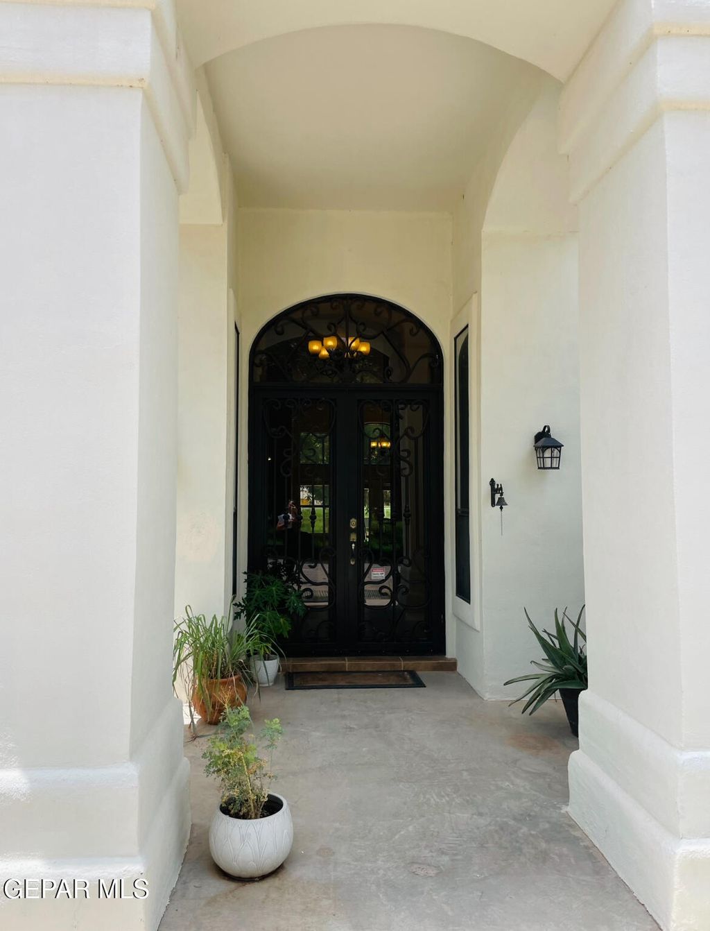 Photo of 617 WALLACE Road, Anthony, NM 88021 (MLS # 934074)