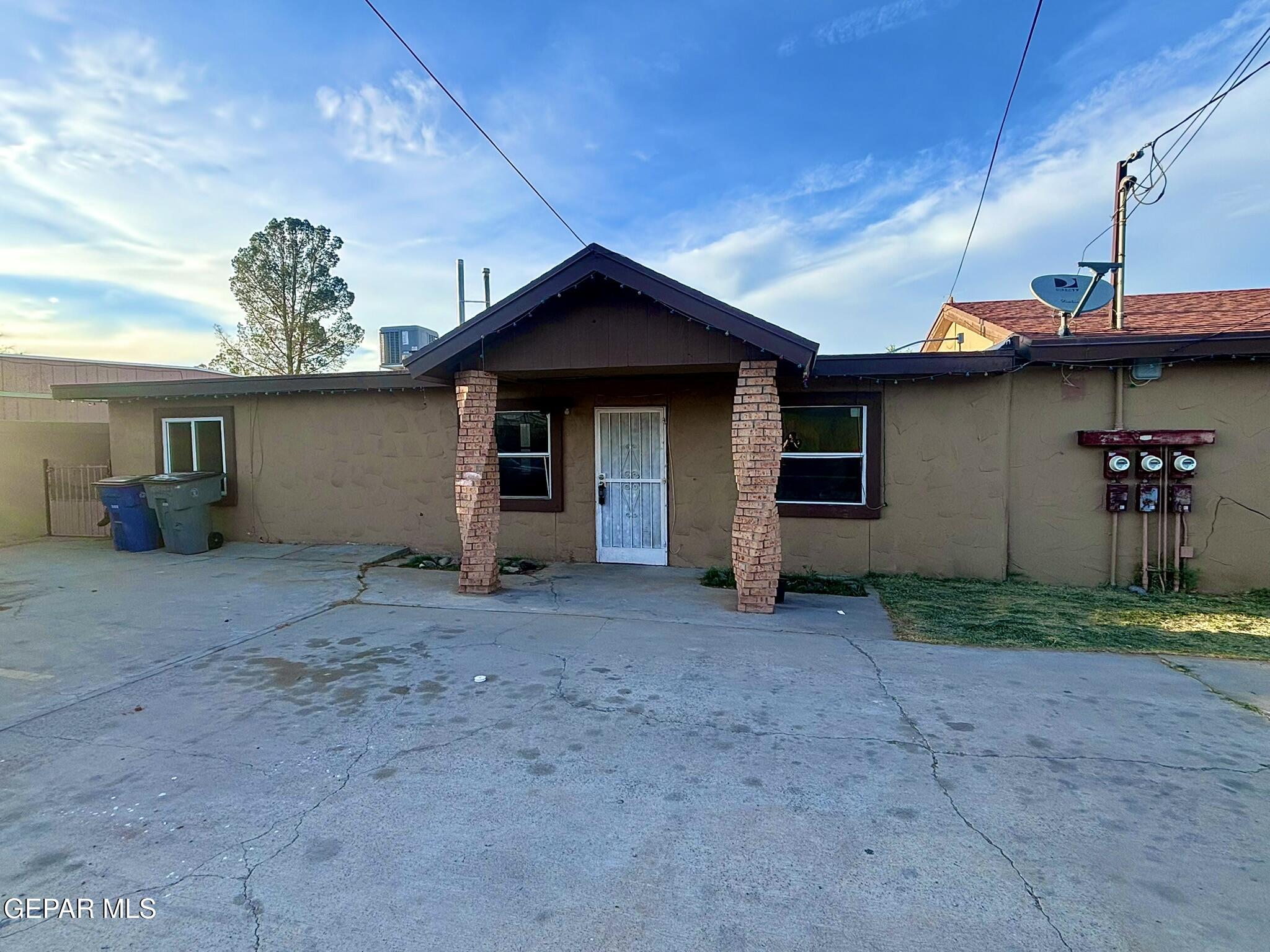 7952 San Jose Road B