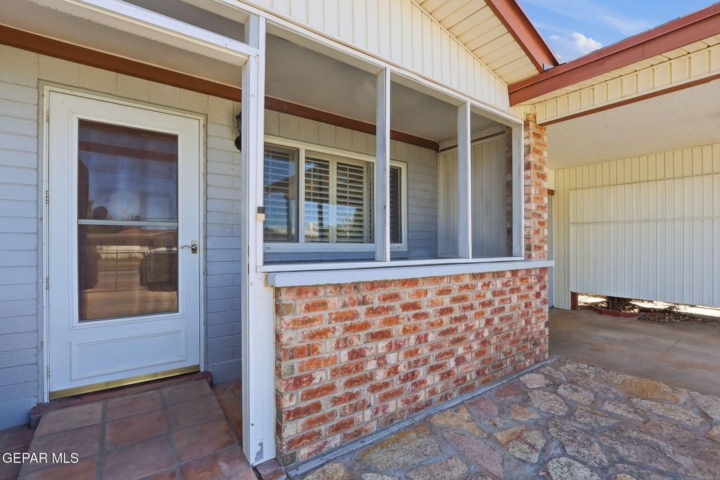 Photo of 5724 Arrowhead Drive, El Paso, TX 79924 (MLS # 940930)