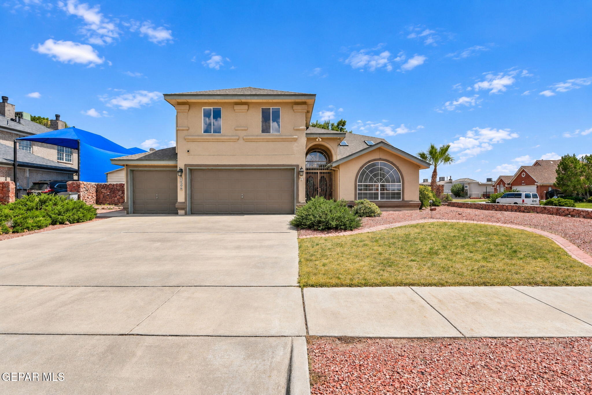 1900 PUEBLO CORONA Lane