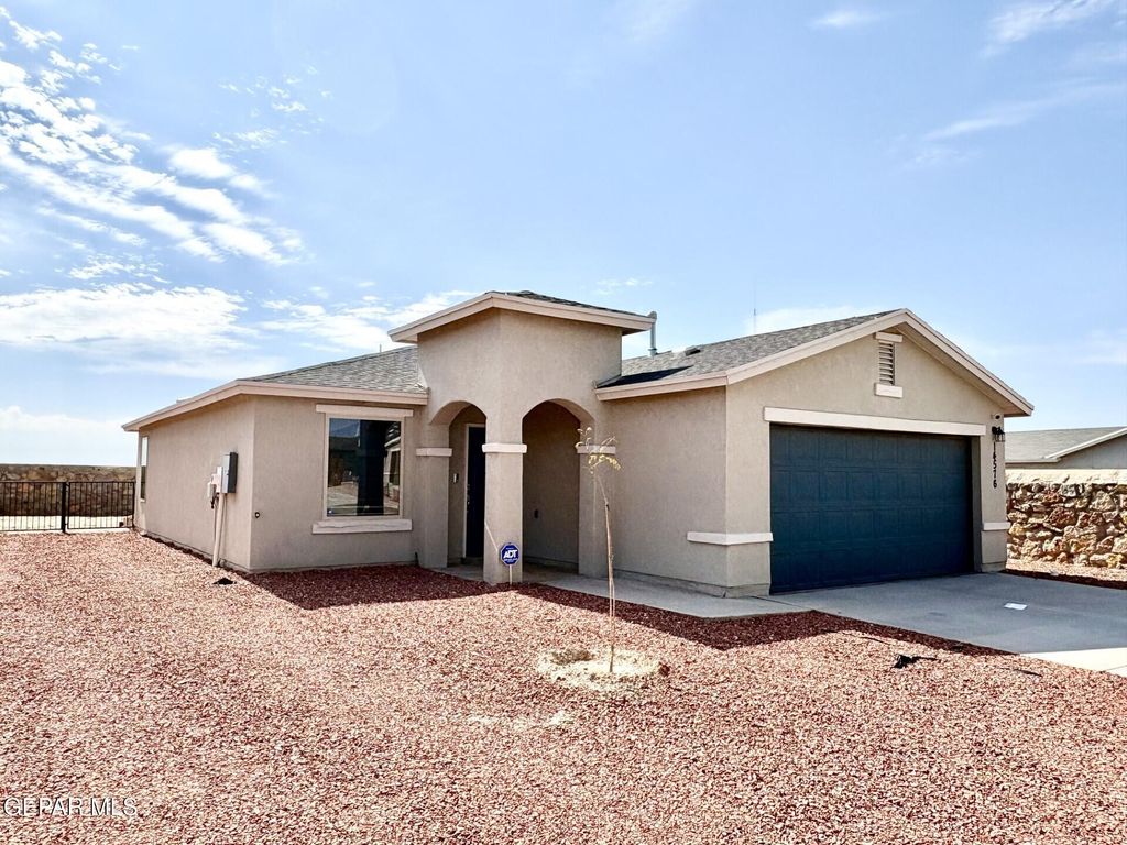 Photo of 14576 Faxon Yucca Avenue, Horizon City, TX 79928 (MLS # 932537)