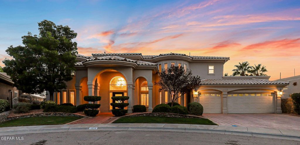 Photo of 1039 CALLE FLOR Place, El Paso, TX 79912 (MLS # 934633)