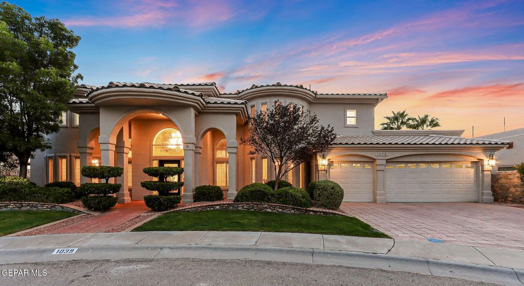 Photo of 1039 CALLE FLOR Place, El Paso, TX 79912 (MLS # 934633)