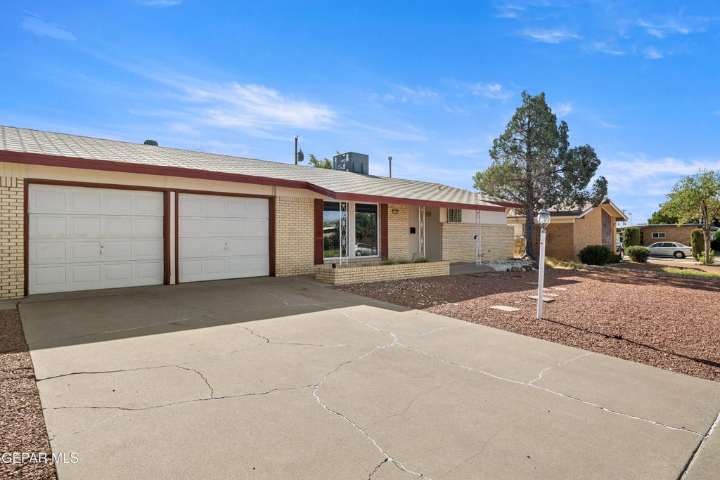 Photo of 3206 LORNE Road, El Paso, TX 79925 (MLS # 950620)
